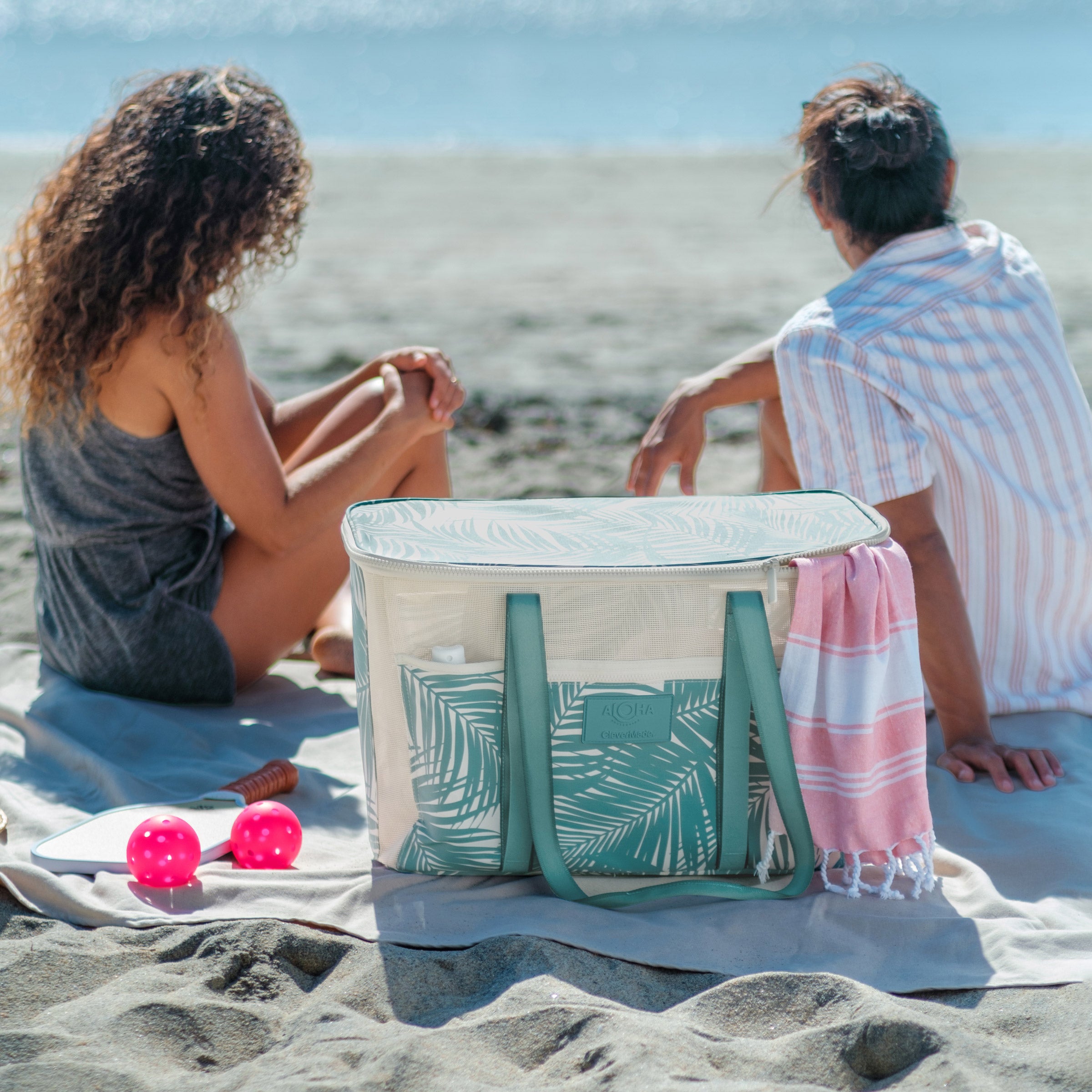Aloha + CleverMade Collapsible Beach Tote