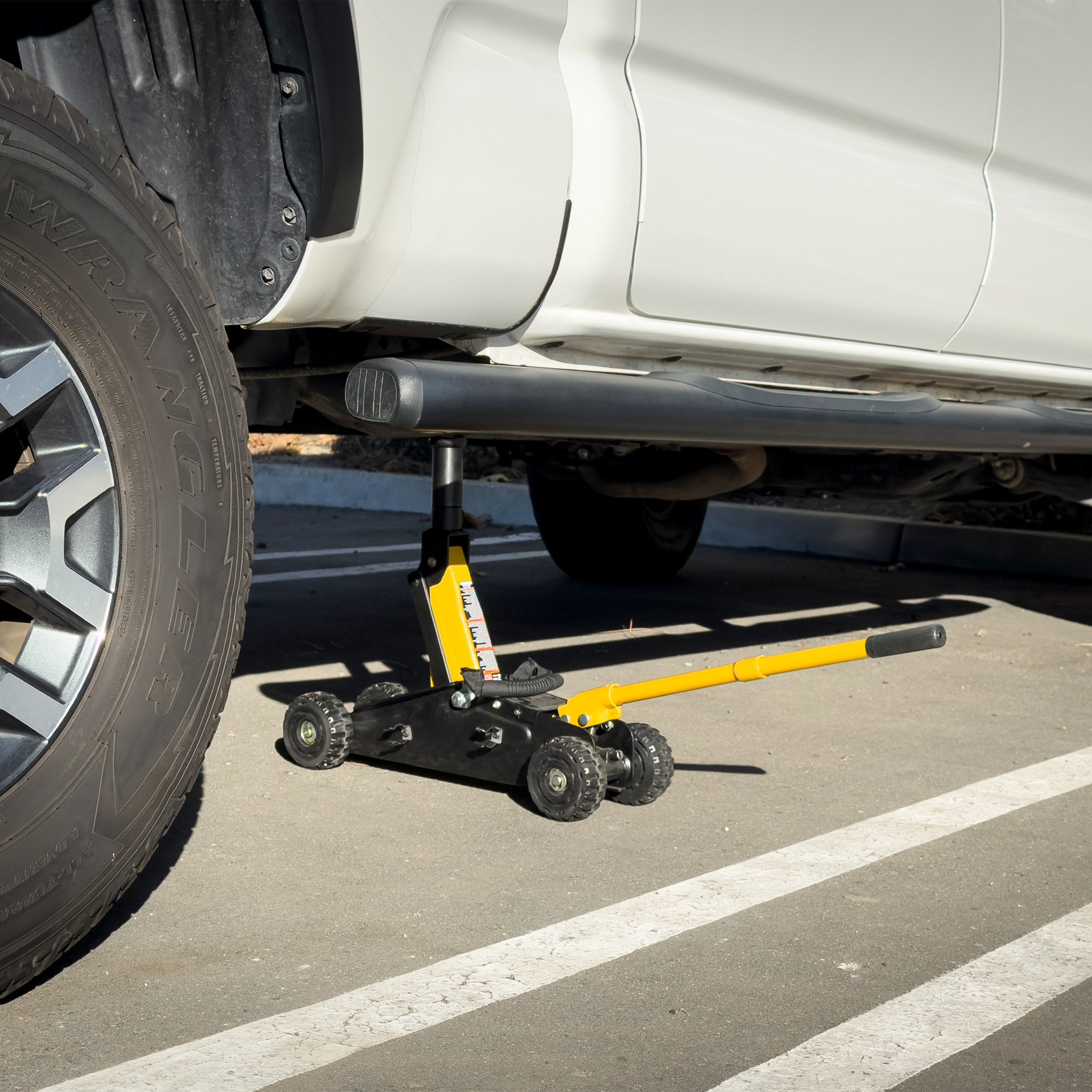 Cat 2 Ton "Wheelie" Off-Road Trolley Jack